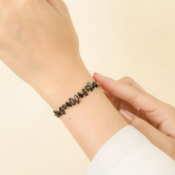 The Introvert’s Shield: Why Black Onyx is the Ultimate Boundary for Your Social Battery