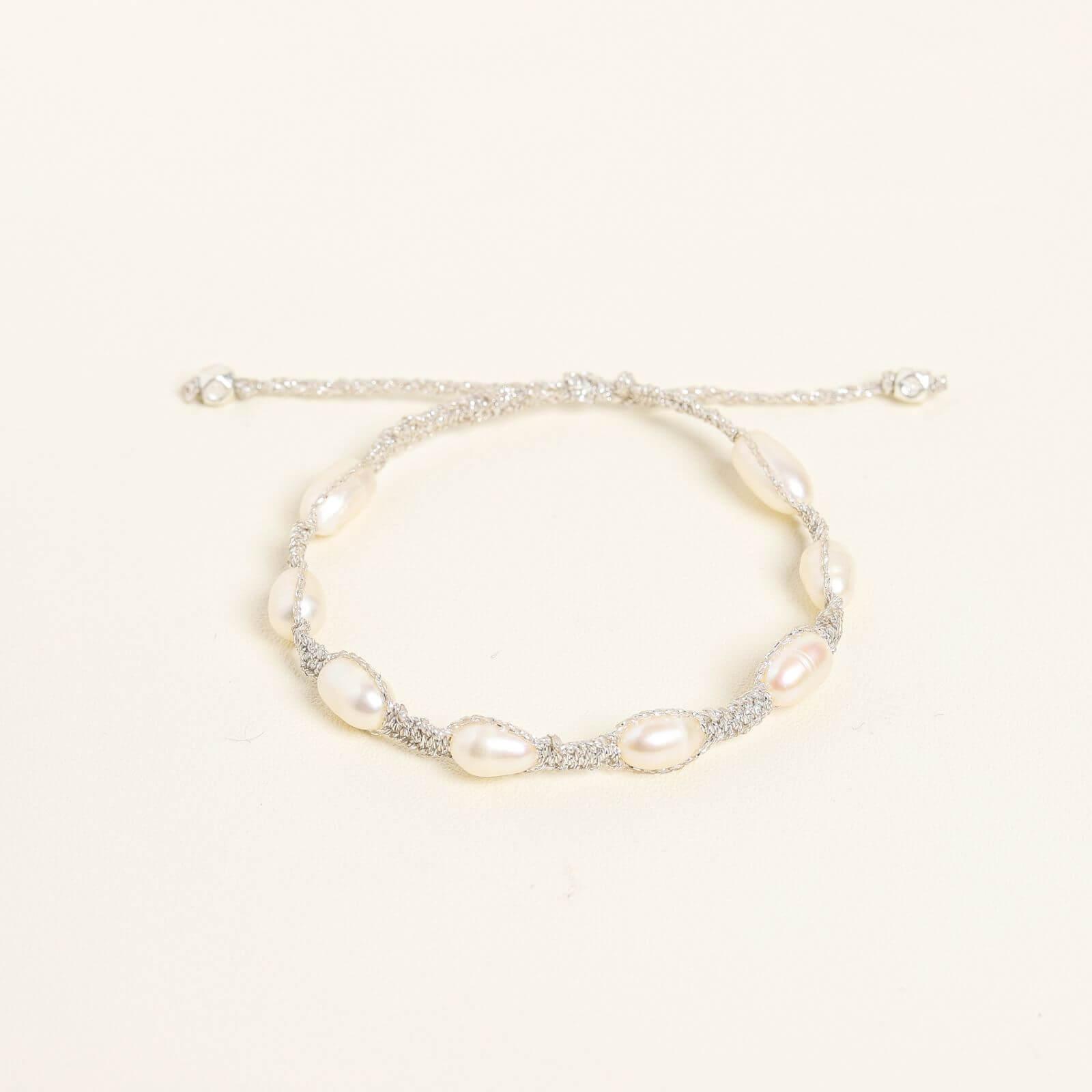 Silvery Luster Pearl Bracelet - praijing